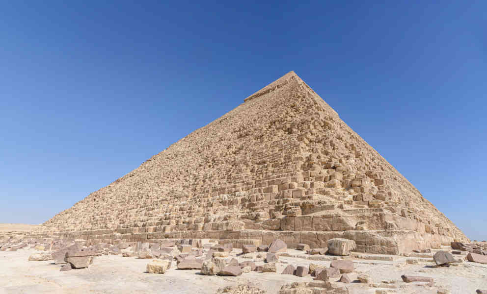 Egipto 016 - necrópolis de El Giza - pirámide de Kefrén.jpg